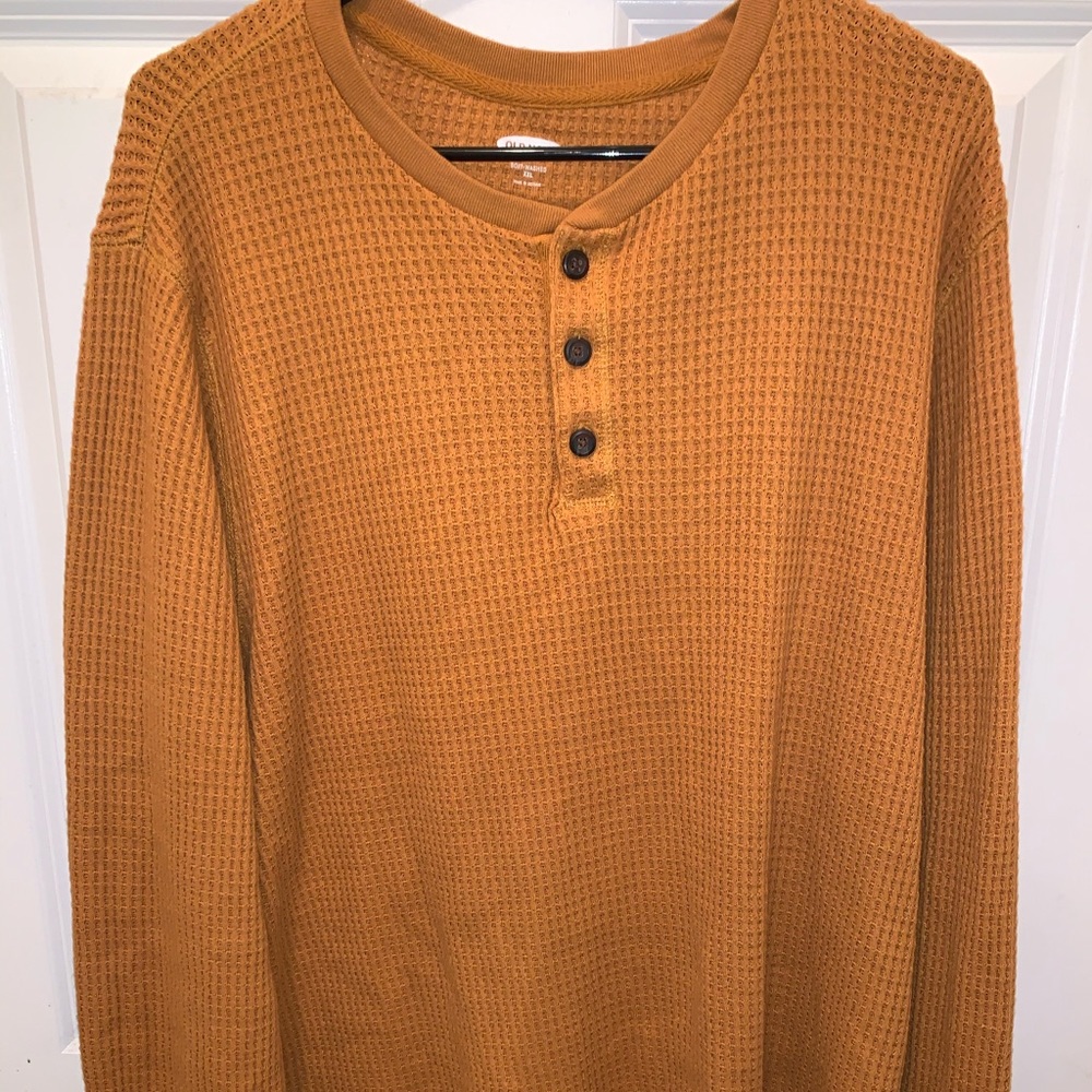 Brown long sleeve tee